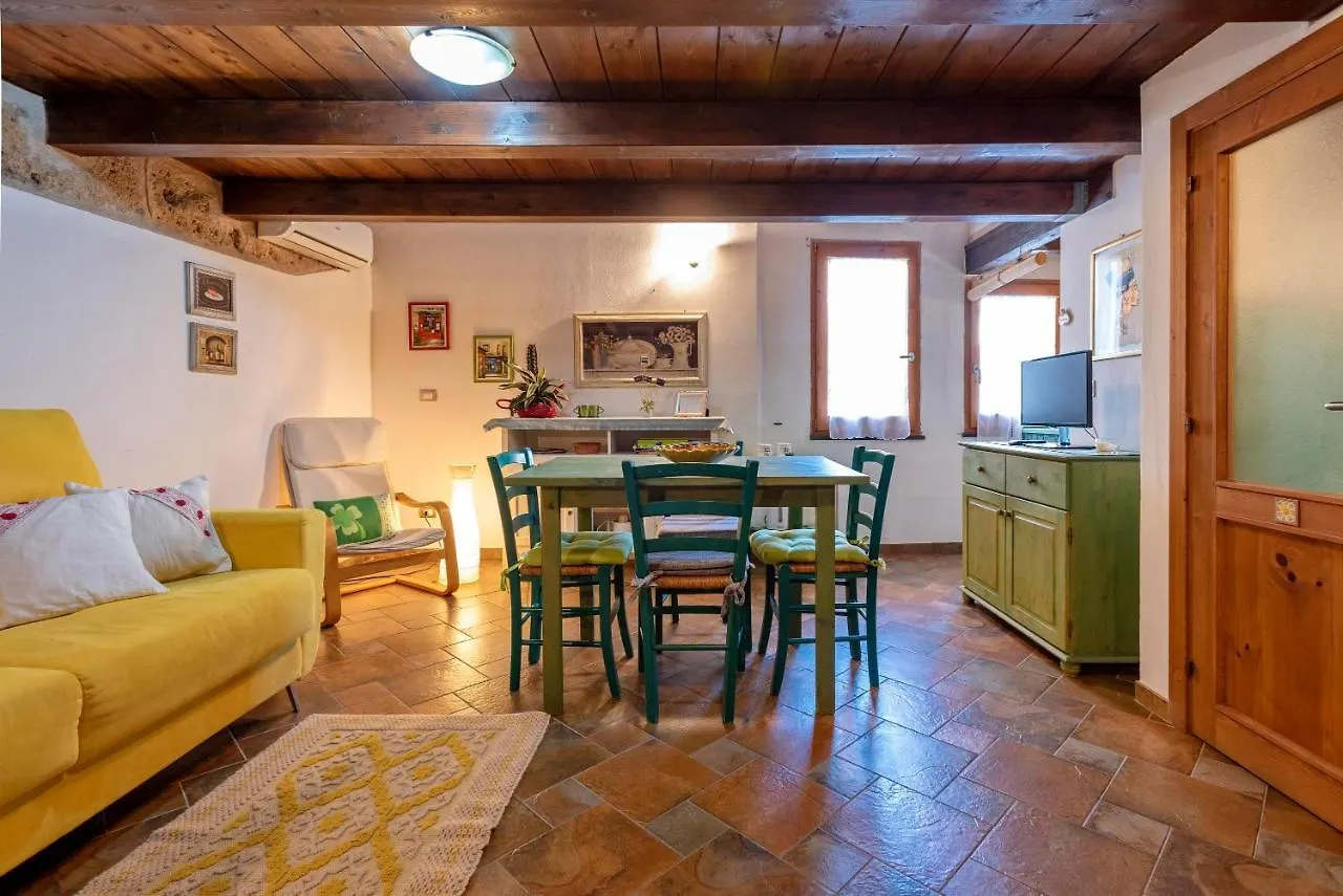 דירה אלגהרו Topaz Attic In Old Town By Sea איטליה