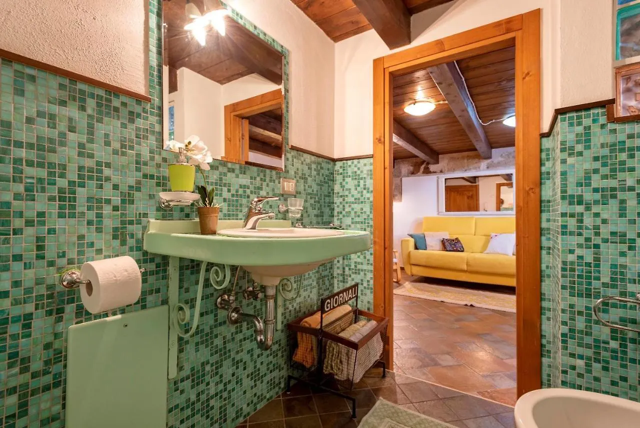 Topaz Attic In Old Town By Sea Alghero